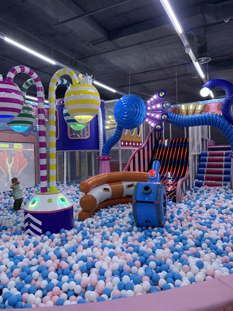 Розважальний центр Fly Kids (ТРЦ «Lubava»)