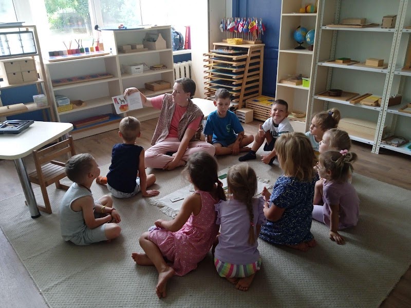 приватний садок “Montessori Family”
