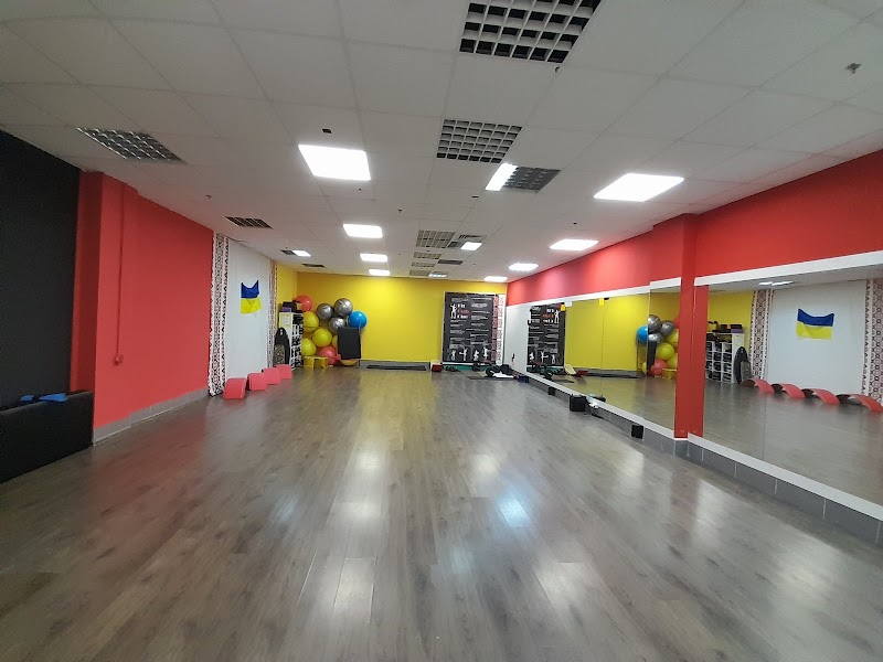 Фітнес студія Fit Hub Che
