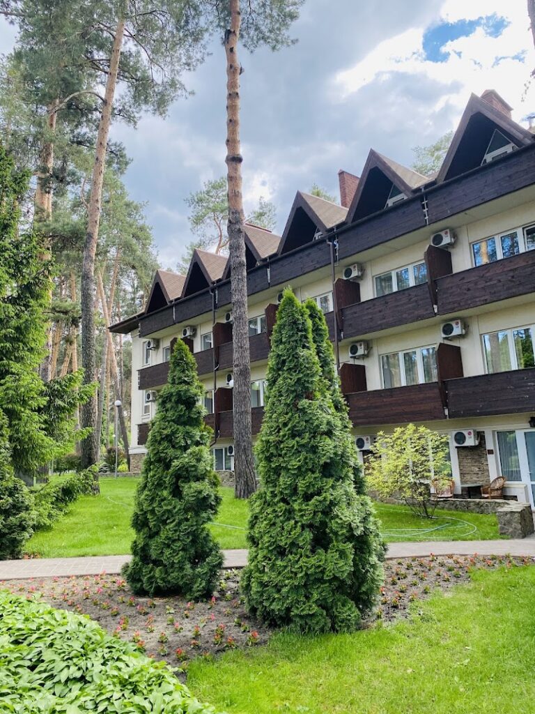 Україна